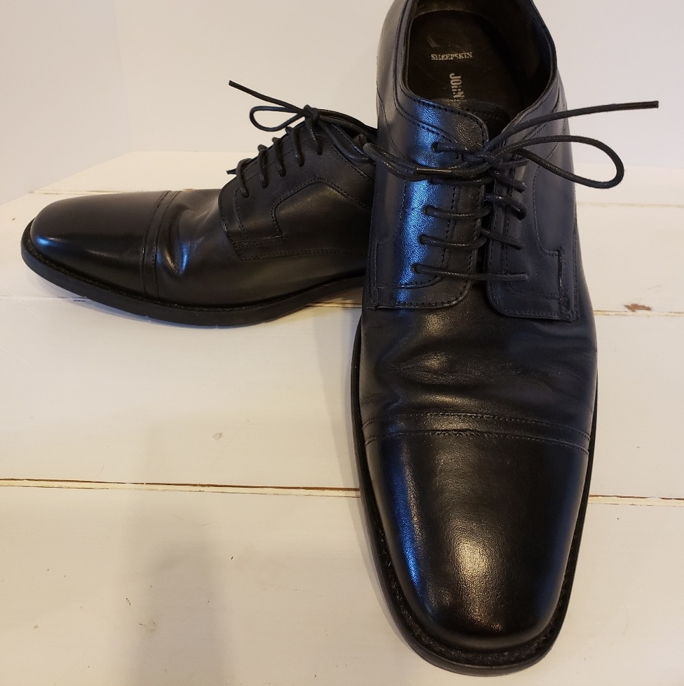 Johnson Murphy Black Cap Toe Sheepskin